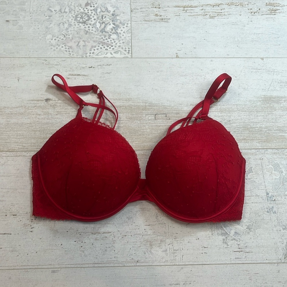 Victoria’s Secret Red Lace Strappy Very Sexy Pushup Bra 34DD